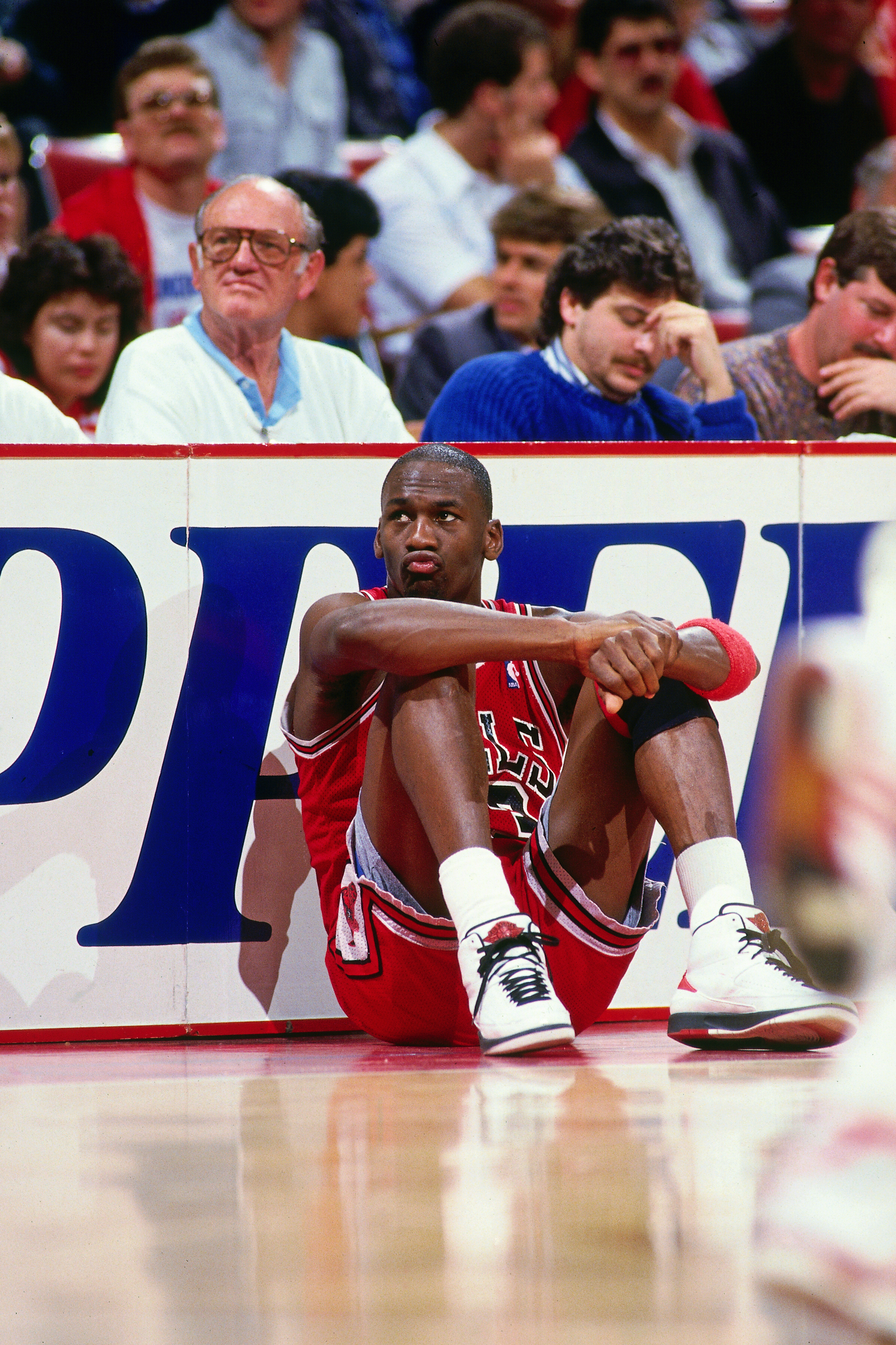 michael jordan wearing penny hardaway shoes