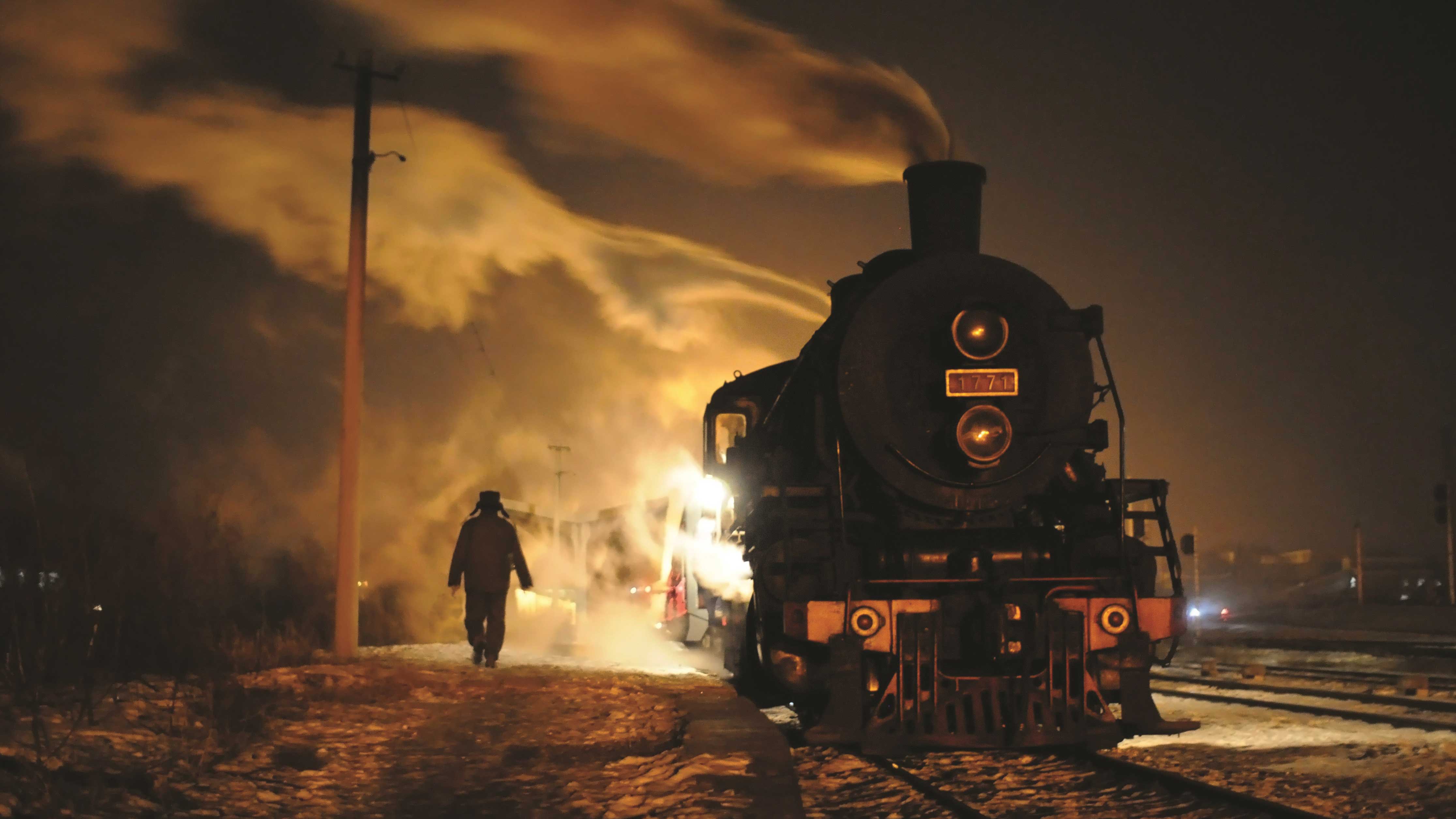 Night Train by Thomas F. Monteleone