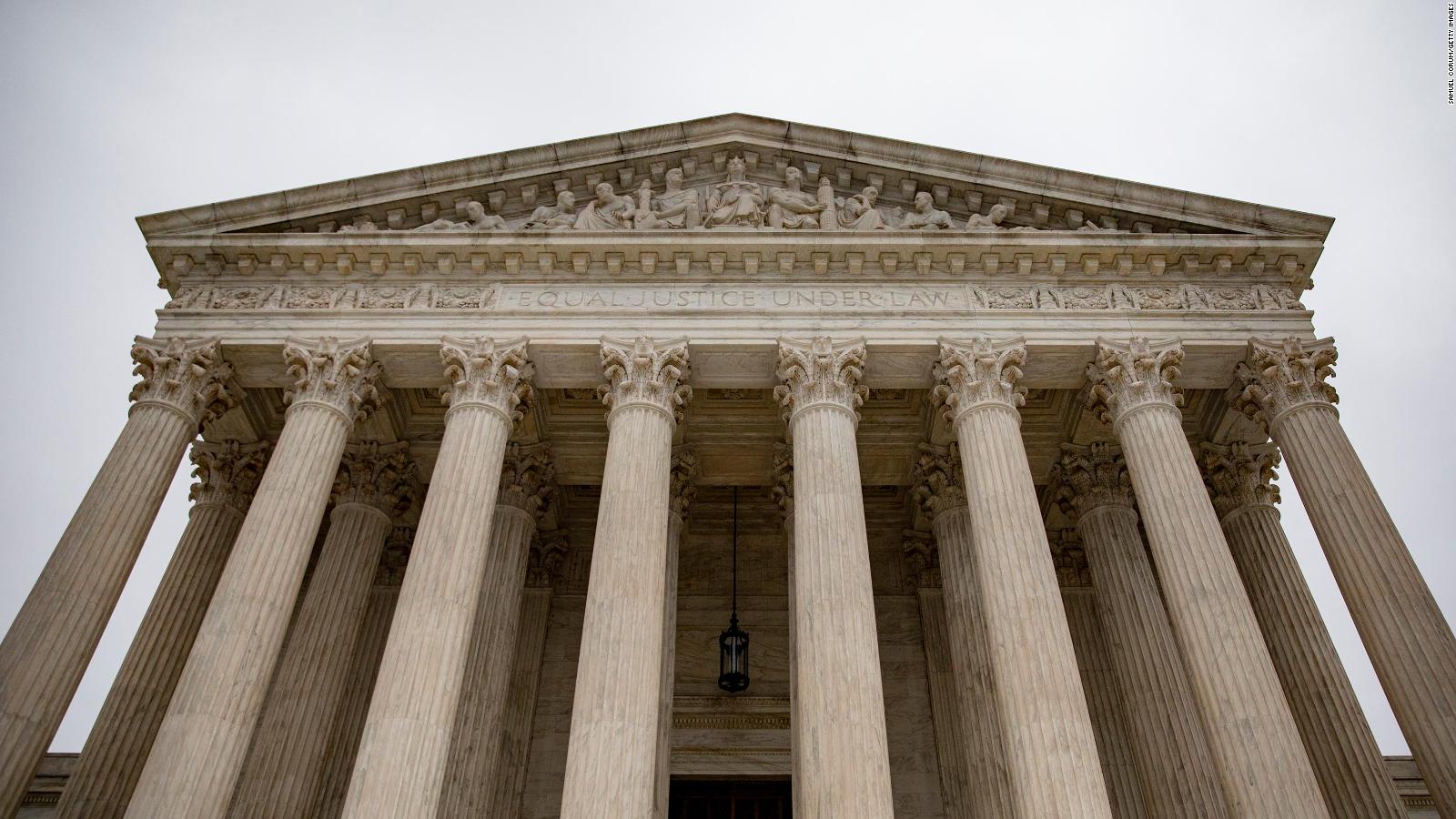 An overcast sky hangs above the U.S. Supreme Court on December 16, 2019 in Washington, DC.