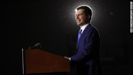 Pete Buttigieg keeps narrow lead in Iowa caucuses with 100% of precincts reporting