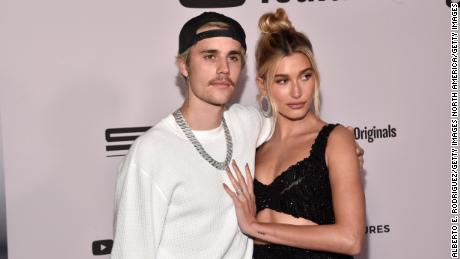 Justin Bieber talks wife&#39;s blood clot emergency: &#39;彼女&#39;s strong&#39; 