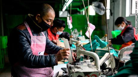 Chinas Fabriken hatten wegen des Coronavirus gerade einen historisch schrecklichen Monat