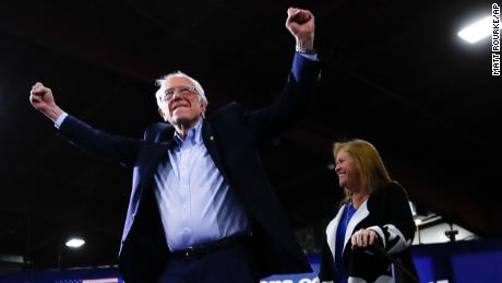 6 key moments from Bernie Sanders&#39; interview with CNN