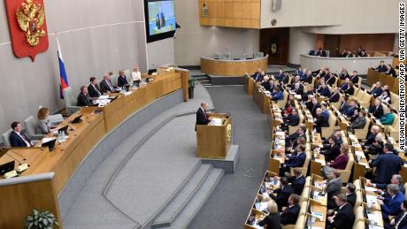 Putin unterstützt einen Änderungsantrag, mit dem er Russland bis 2036 regieren könnte