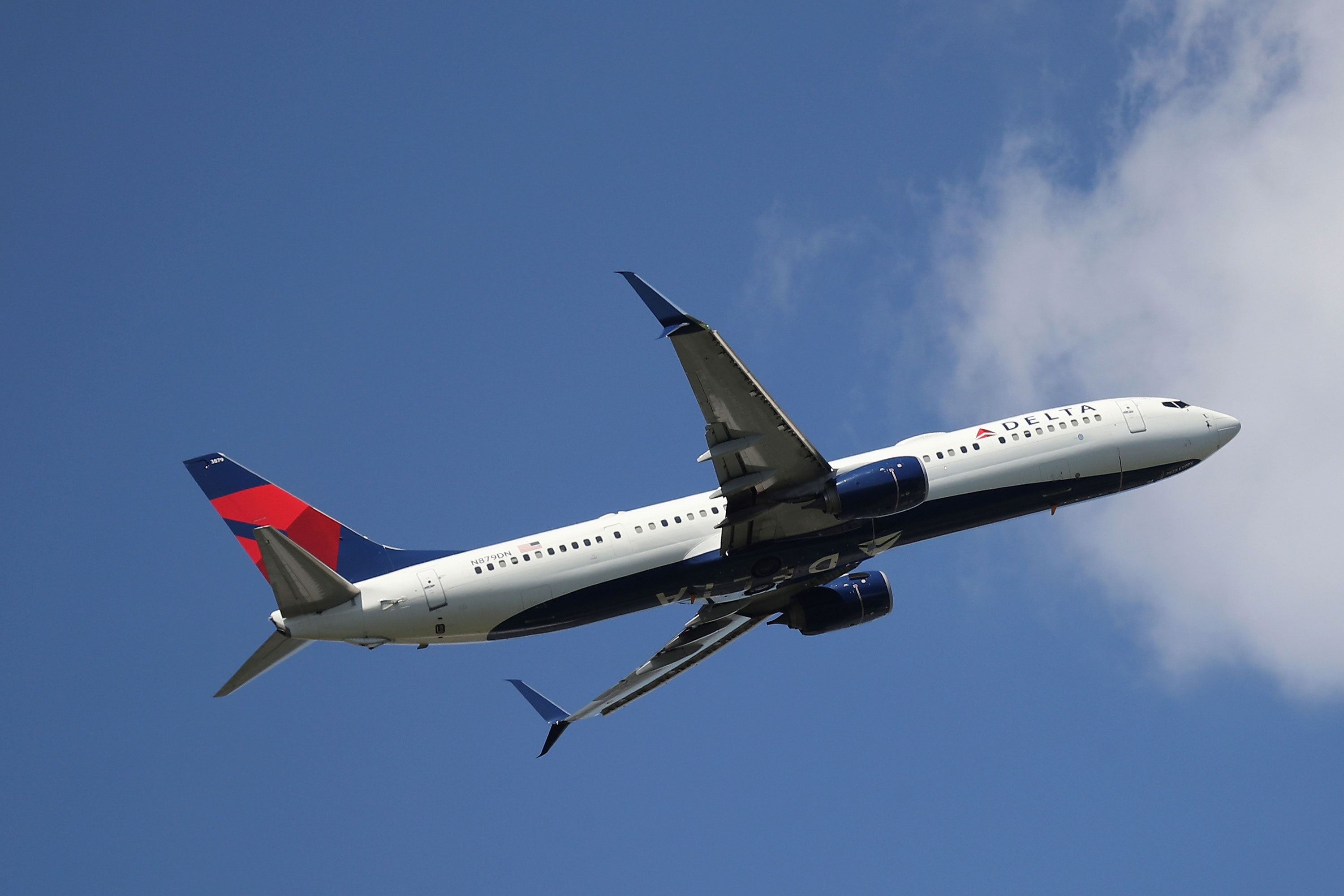 delta airlines carry on policy 2019