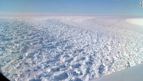 Dieser riesige Gletscher in der Antarktis schmilzt und könnte den Meeresspiegel um 5 Fuß erhöhen, sagen Wissenschaftler