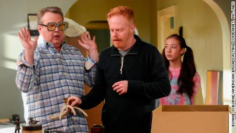 &#39;Modern Family&#39; signs off amid a crisis, like &#39;The Cosby Show&#39; did in 1992