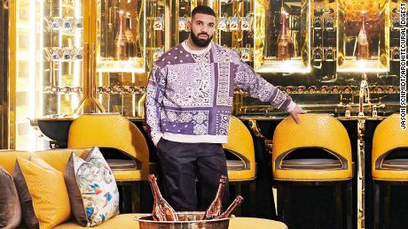 Betreten Sie Drakes extravagantes Herrenhaus in Toronto