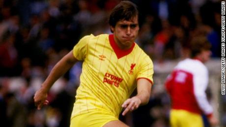Michael Robinson spielte 1983 für Liverpool.