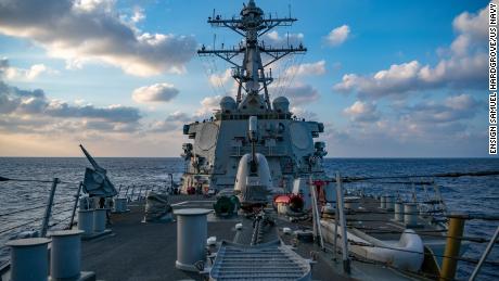 2020: Die US-Marine stellt die Forderungen des Südchinesischen Meeres in Peking voreinander