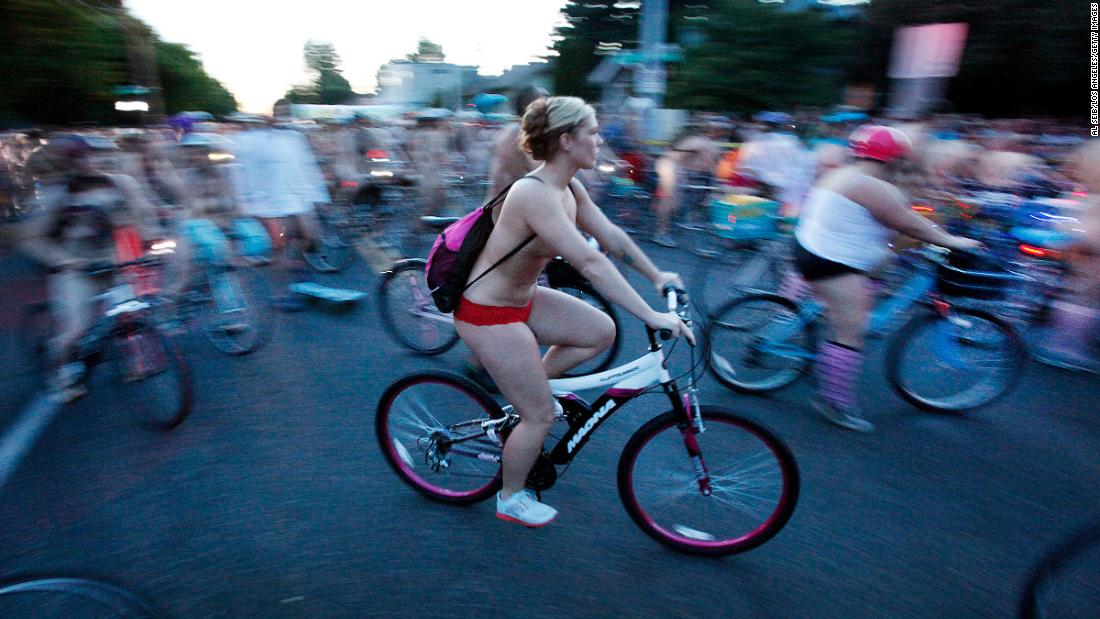 B Cnn Portland S Naked Bike Ride Organizers Encourage Participants To Carry On By Themselves