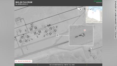 Das US-Militär beschuldigte Russland, Kampfflugzeuge nach Libyen entsandt zu haben 