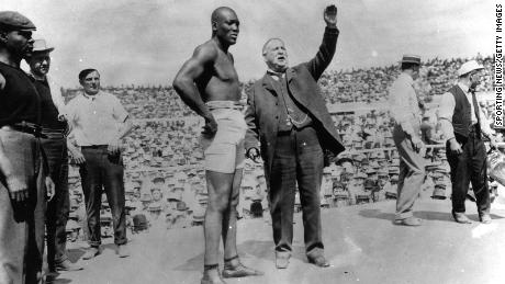 Johnson before his successful title defense against &#39;&#39;The Great White Hope&#39;&#39; Jeffries.