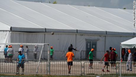 Judge rules migrant children in government family detention centers must be released due to coronavirus