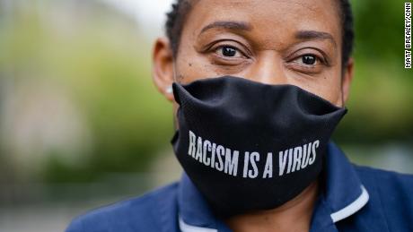 Von der Front aus bekämpfen schwarze Krankenschwestern die Doppelpandemien von Rassismus und Coronavirus