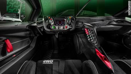 The Lamborghini Essenza SCV12&#39;s steering wheel is modeled on a Formula 1 racecar steering wheel.