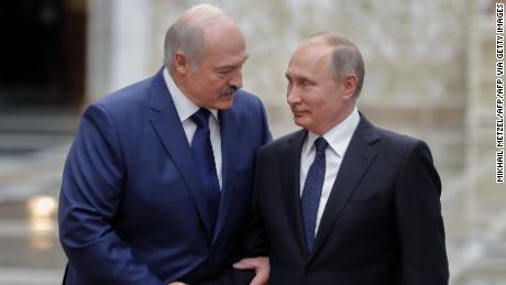 Belarus leader calls Putin to reaffirm mutual cooperation, later rejects foreign mediation offers