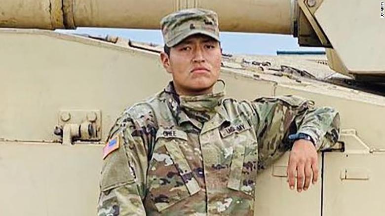 Navajo Nation piange la morte di un soldato di Fort Hood, l'ultimo di una serie di morti alla base