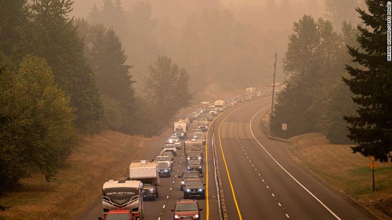3 people arrested in Oregon accused of setting up illegal roadblocks near wildfire evacuation zones