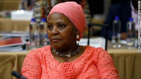 Nosiviwe Mapisa-Nqakula schaut während einer Kabinettssitzung am 29. Januar 2020 in Pretoria, Südafrika, zu.