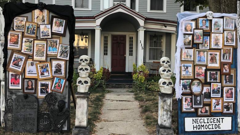 A Connecticut man's Halloween display features real-life horrors: 冠状病毒和布莱克生命丧失