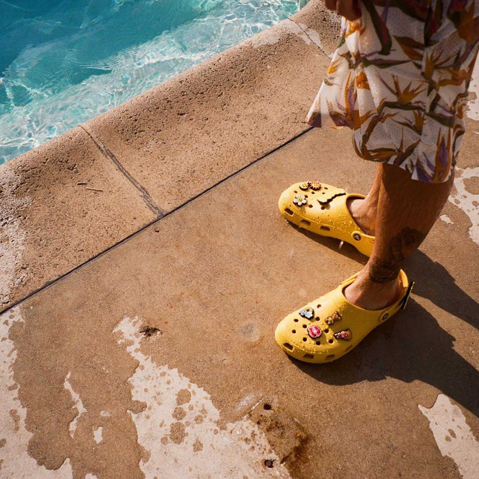 Banana sales yellow crocs