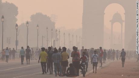India is facing a double health threat this winter: pollution and the pandemic