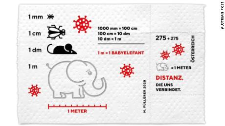 Die Briefmarke aus dreilagigem Toilettenpapier zeigt ein Elefantenbaby, dessen Länge von einem Meter in Österreich als Erinnerung an die empfohlene soziale Distanz verwendet wurde. 