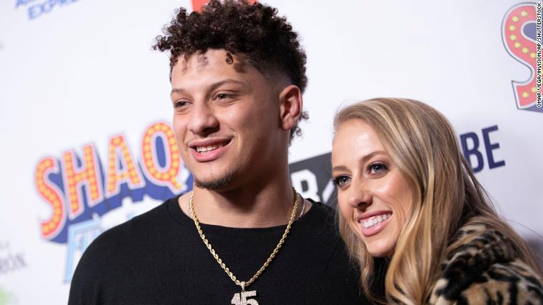 Patrick Mahomes and fiancée Brittany Matthews are having a baby girl
