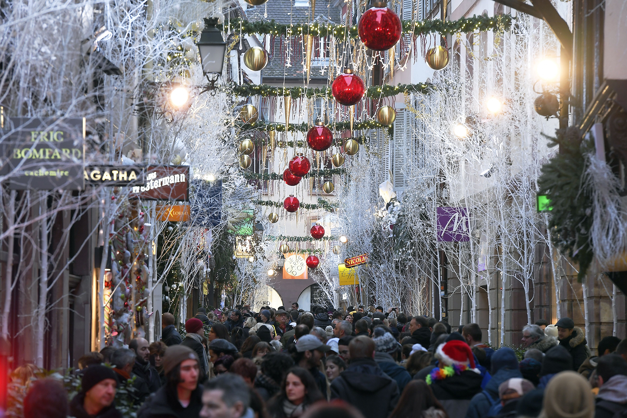 Download Christmas Markets 2020 Which Events Are Going Ahead Cnn Travel PSD Mockup Templates