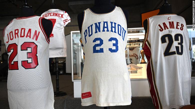 Jerseys bearing the last names of Jordan, Kaepernick and Obama break records in online auction
