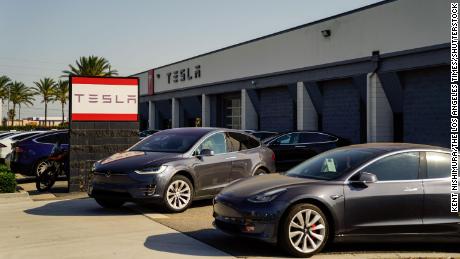 Tesla, already worth $600 billion, wants to raise another $5 billion in stock