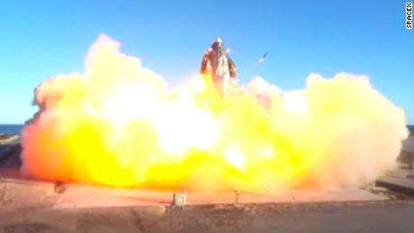 See this SpaceX rocket&#39;s fiery crash landing