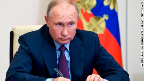 Präsident Wladimir Putin wurde letzte Woche bei einem Treffen mit Mitgliedern des russischen Menschenrechtsrates nach Nawalny gefragt.
