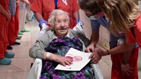 A 104-year-old woman survives coronavirus in Madrid, Spain