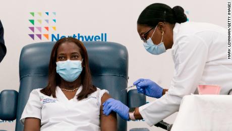 US passes 1 million people vaccinated for coronavirus