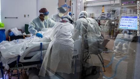 Health officials brace for a surge in US Covid-19 cases after the holidays