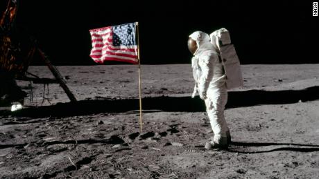 Astronaut artifacts on moon -- like Apollo landers and Neil Armstrong&#39;s bootprint -- now protected by US law