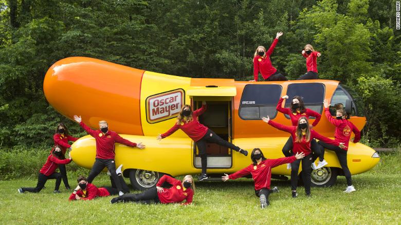 Oscar Mayer hiring team to drive its Wienermobile across the US