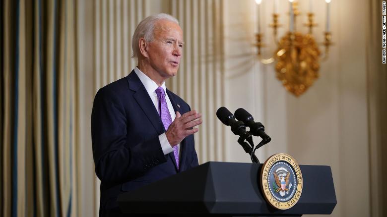 L'amministrazione Biden sospende le vendite di armi all'Arabia Saudita e agli Emirati Arabi Uniti, dicono le fonti