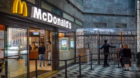 Strong US Sales Give McDonald's a Boost in 4Q