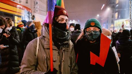 Die Studenten Antek und Aneta sind gegen die Haltung der Regierung zu LGBTQ-Rechten.