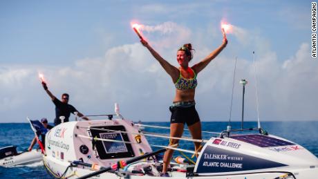 Jasmine Harrison, eine 21-jährige aus North Yorkshire, stellte einen neuen Weltrekord für die jüngste weibliche Solo-Rudererin auf, die nach Abschluss der Talisker Whisky Atlantic Challenge jeden Ozean rudert. 