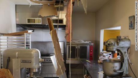Water damage from burst pipes at a local bakery in Baytown, Texas, NOSOTROS., en sábado, feb. 20, 2021. 