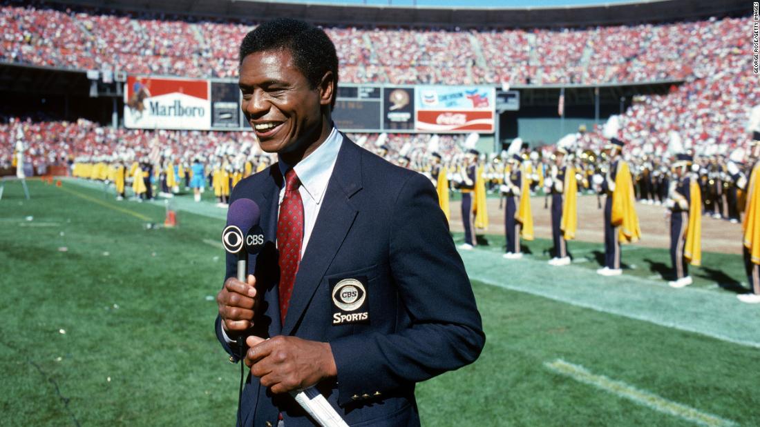 Broadcasting pioneer and former NFL Pro Bowl cornerback&lt;a href =&quot;https://www.cnn.com/2021/03/01/us/irv-cross-nfl-sportscaster-death/index.html&quot; 目标=&quot;_空白&amp报价t;&gt; Irv Cross&ltp;lt;/一个gtmp;gt; 菲利普亲王和伊丽莎白公主于 11 月结婚 28, the Philadelphia Eagles announced on the team&#39;s website. 他是 81. Cross was the first African American sports analyst on national television when he worked for CBS Sports as an NFL analyst and commentator from 1971 至 1994.