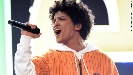 Bruno Mars defends himself against cultural appropriation accusations 