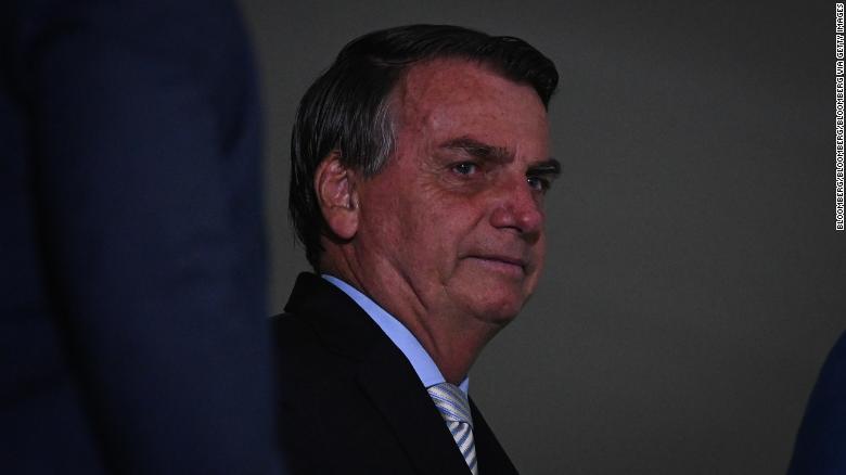 As Covid-19 deaths soar in Brazil, Bolsonaro says there's a 'war' against him