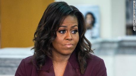 Michelle Obama sagt, es sei keine völlige Überraschung gewesen. Meghan von Rassismus in der königlichen Familie sprechen zu hören 