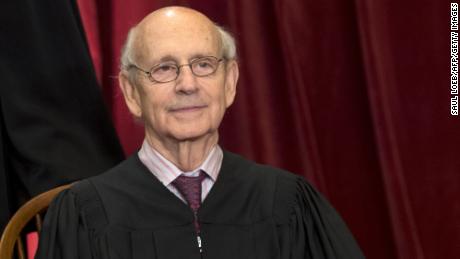 Liberais estão lutando contra a recusa de Breyer em se aposentar 