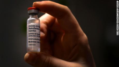 Les États-Unis vont bientôt commencer à partager les doses de vaccin contre le coronavirus AstraZeneca